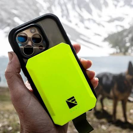 Dark Energy Poseidon Nano Portable Charger | 3,000mAh